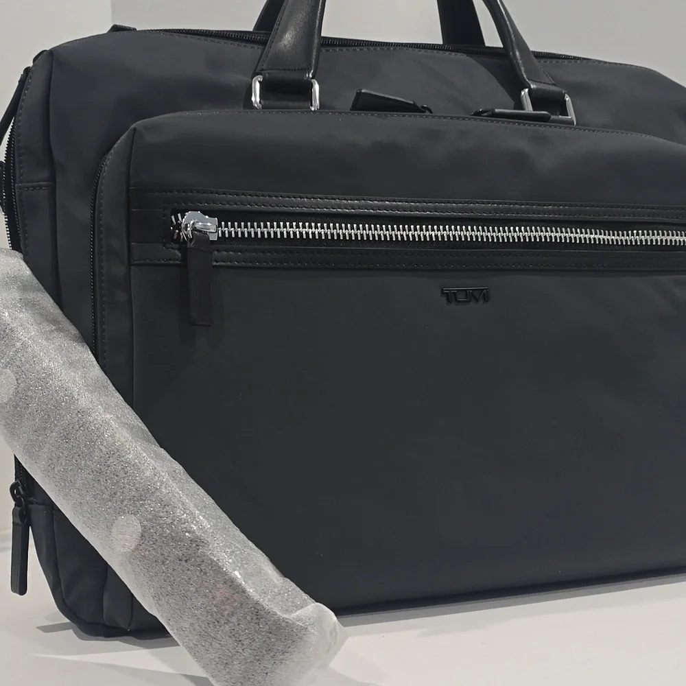 NWT ✅ TUMI OAKFIELD GREY LARGE LAPTOP BRIEFCASE GREY✨ BRAND NEW WITH TAGS